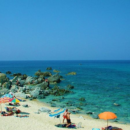 Diving Center Punta Stilo Apartment ภายนอก รูปภาพ