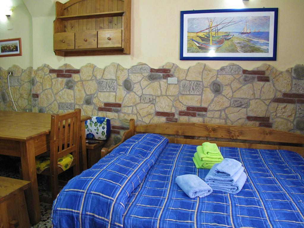 Diving Center Punta Stilo Apartment ห้อง รูปภาพ